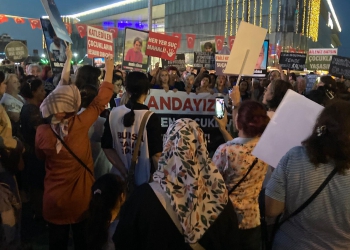 Bursa Kadın Platformu “Narin’e Ne Oldu” yürüyüşü