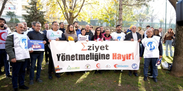 Sağlık Çalışanları Yüzde 70 Katılımla En Uzun Eylemi Gerçekleştirdi