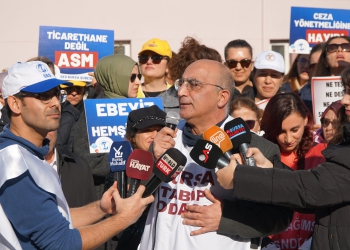 Bursa’da Sağlık Çalışanlarının Mücadelesi Devam Ediyor