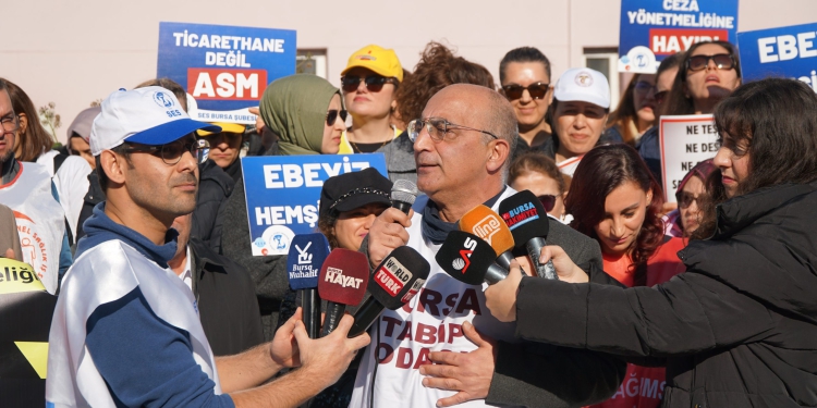 Bursa’da Sağlık Çalışanlarının Mücadelesi Devam Ediyor