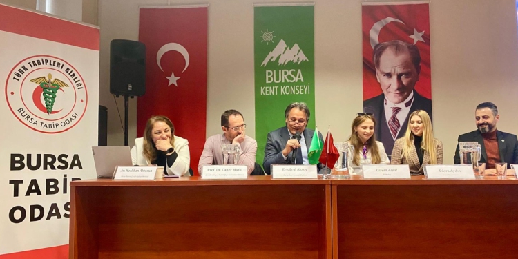 “Çocuk ve Ergenlerde Madde Bağımlılığı” Paneli Gerçekleştirildi