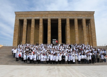 Beyaz Yürüyüş Ankara’da Noktalandı: “Başka Bir Sağlık Sistemi Mümkün”