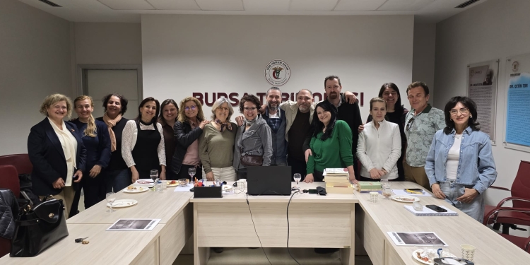 Oku/Yorumla/Yaz Grubu “Venedik’te Ölüm” 1 Kitap + 1 Film için buluştu!