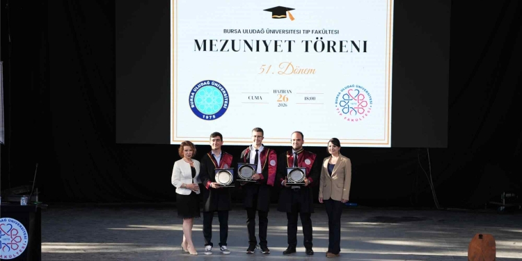 BUÜ Tıp Fakültesi’nin Mezuniyet Törenine Katıldık