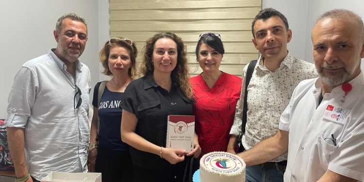 BTO’dan Mustafakemalpaşa ve Karacabey Devlet Hastaneleri Acil Servislerine Ziyaret