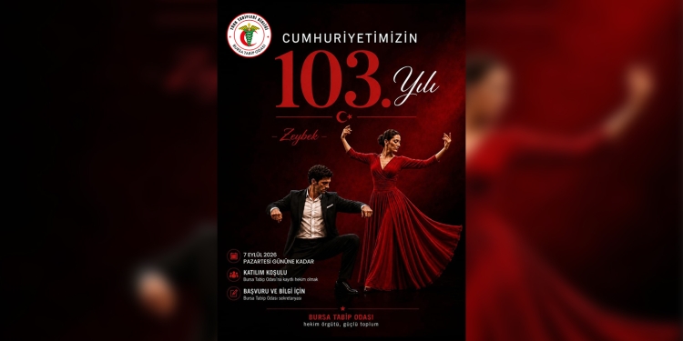Cumhuriyetimizin 103. Yılında Zeybek Gösterisi