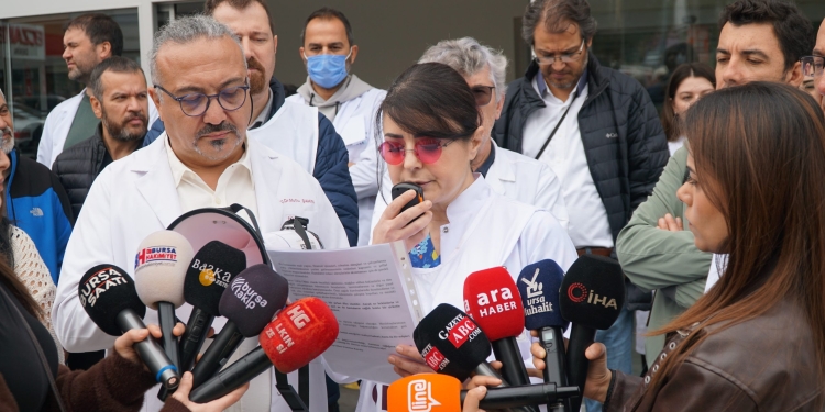 Bursa Tabip Odası’ndan Özel Nev Esentepe Önünde Açıklama: Sessiz Kalmayacağız!
